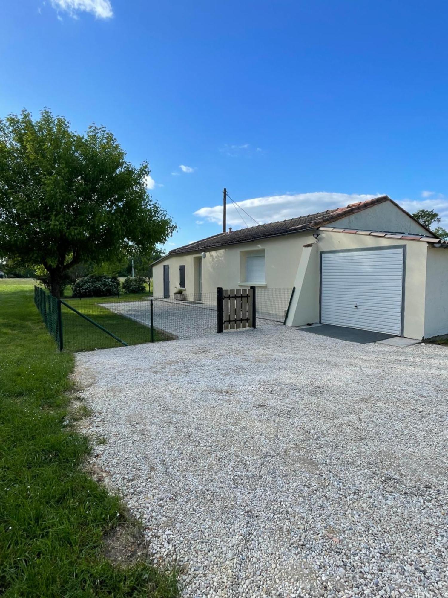 Domaine Des Quatre Terres Lesparre-Médoc Exterior foto